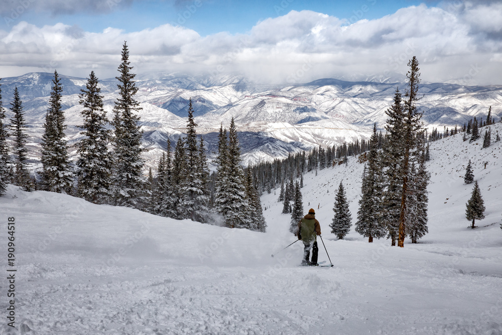 skiing on mountains in colorado 