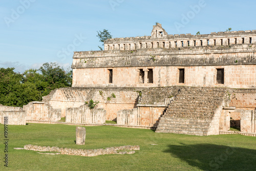 Die Ruinenstadt Kabah der Maya