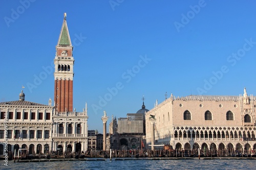 Place Saint-Marc, Venise, Italie © aure50