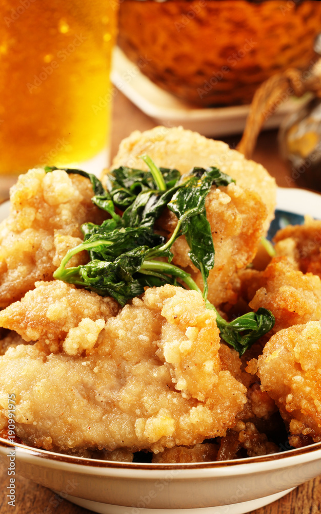 Deep-fried chicken seasoned with pepper and salt Deep-fried chicken seasoned with pepper and salt