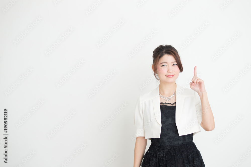 ドレス・女性(白バック) ドレス・女性(白バック)