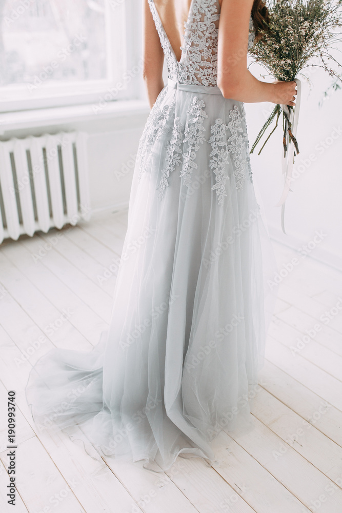 Easy spring bride's morning in the Studio with stylish decor and European-style with fresh greens Easy spring bride's morning in the Studio with stylish decor and European-style with fresh greens