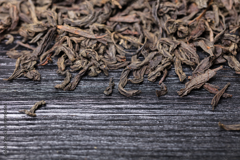 black dry large leaf tea