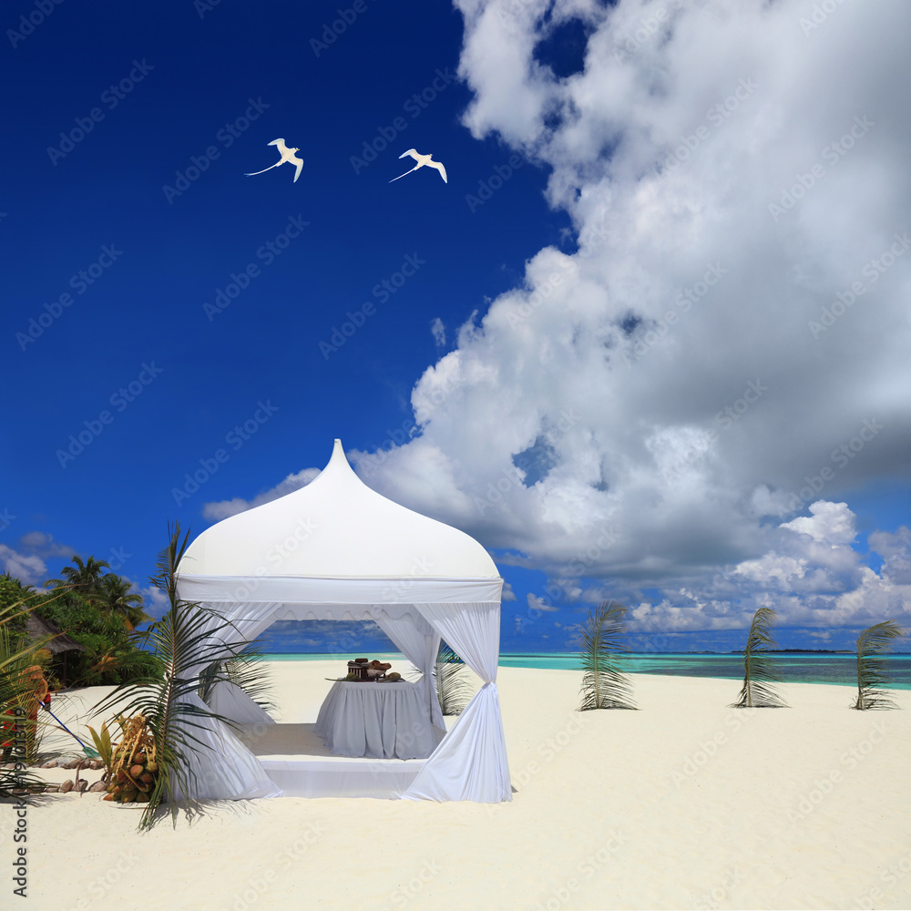 Malediven-Impressionen mit Hochzeitsaltar