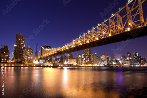 Canvas Print Queensboro Bridge over the East River and Upper East Side, Manhattan, New York C