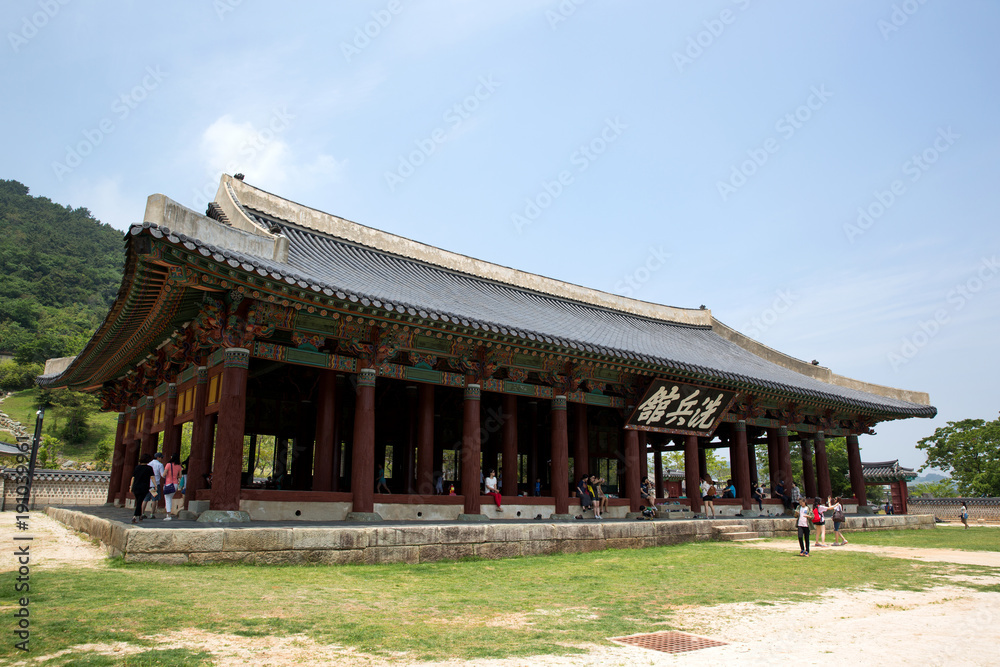 Tongjeyoung is a historical site of the Joseon Dynasty in Munhwa-dong, Tongyeong, Korea. Tongjeyoung is a historical site of the Joseon Dynasty in Munhwa-dong, Tongyeong, Korea.