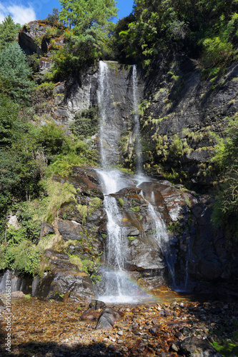 Nepal Lukla valley waterfall