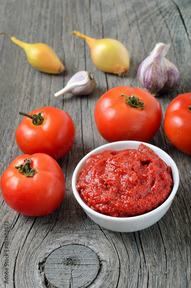 Tomato sauce Tomato sauce