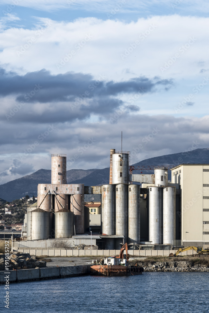 Old silos and industrial area in the Imperia harbor (Italy) Old silos and industrial area in the Imperia harbor (Italy)