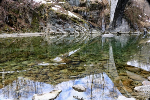 riflessioni fiume sesia valsesia scopello