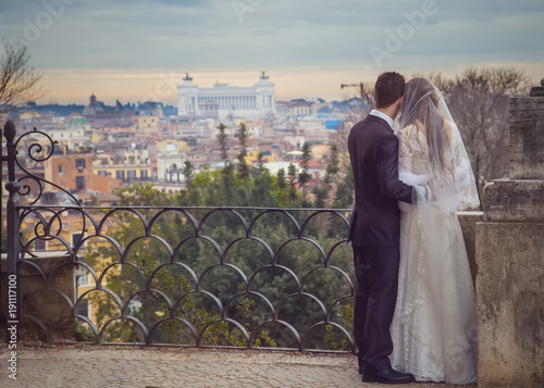 Photography honeymoon newlyweds in Rome