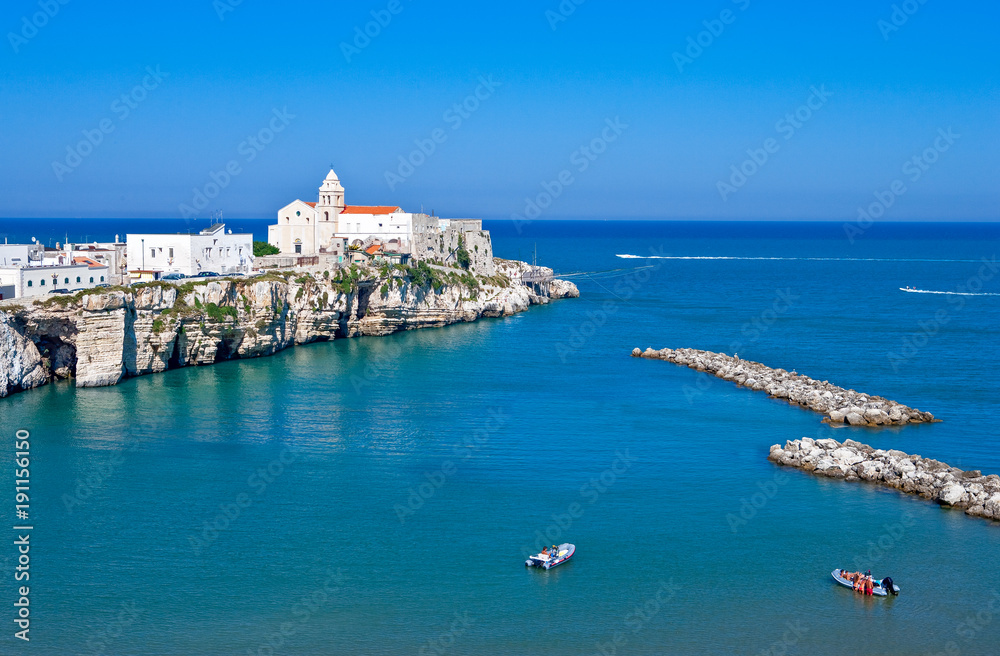 The marine landscapes and the colors of the Gargano