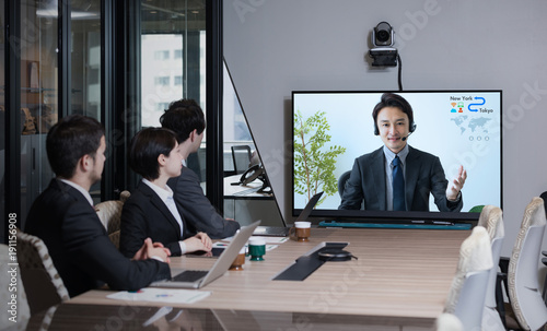 Konstfotografi テレビ会議