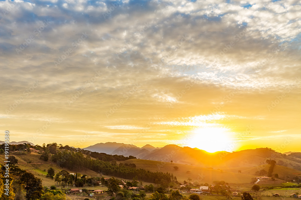 Fototapeta premium Sunset at Sao Bento do Sapucai