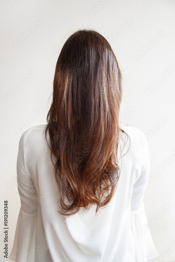 Cheveux d'un blogger sans rajout Stock Photo | Adobe Stock