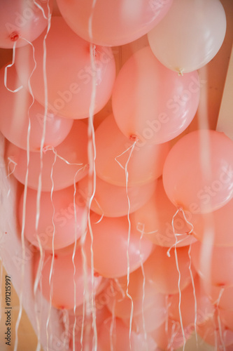 Lacher de ballons lors d'un mariage photo