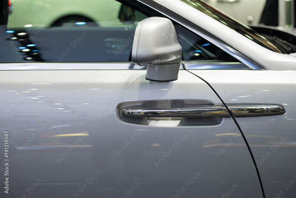 Design Patterns for Expensive Luxury Car Models Design Patterns for Expensive Luxury Car Models