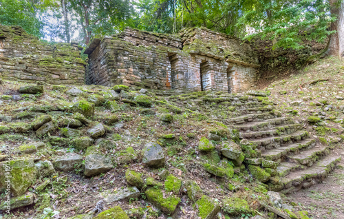 Yaxchilán ist eine historische Maya-Stadt am Fluss Usumacinta zwischen Mexiko und Guatemala photo