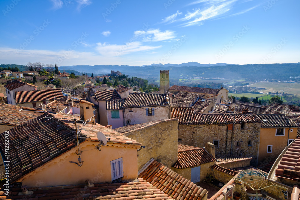 Vue panoramique sur le village de Fayence, Provence, sud de France.