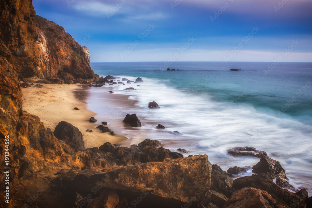 Obraz premium Colorful Point Dume Sunset