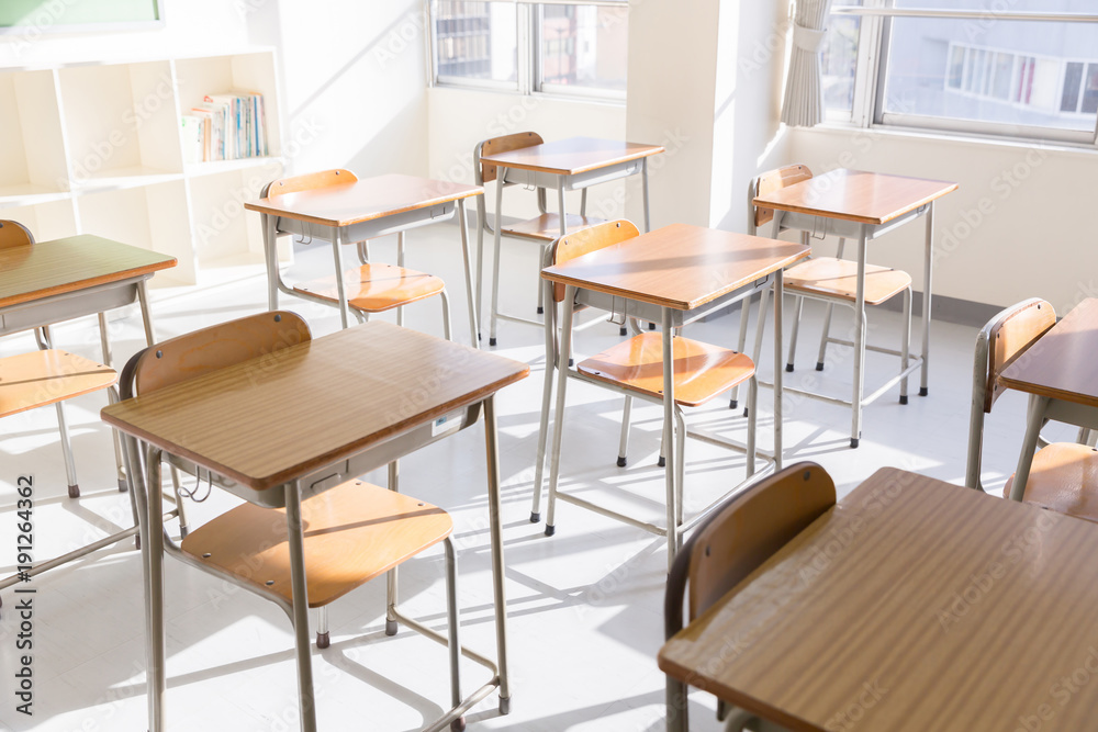 学校教室 Stock Photo | Adobe Stock