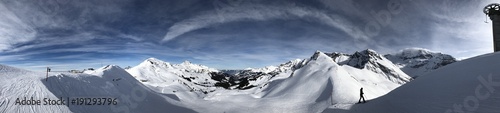 Bergpanorama im Winter © Simon Ebel