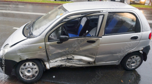 Crashed car in traffic