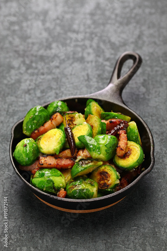 roasted brussels sprouts with bacon