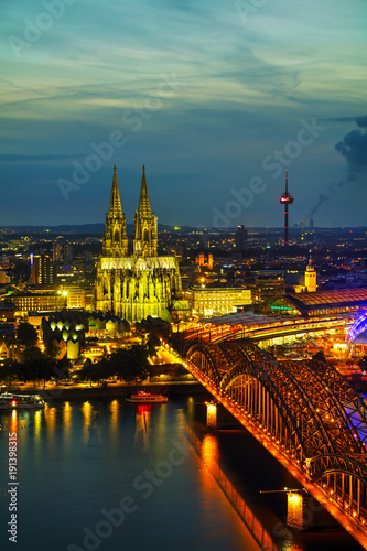 Obraz na płótnie Cologne aerial overview w salonie
