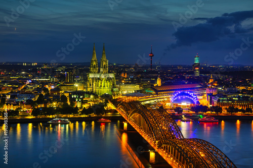 Obraz na płótnie Cologne, Germany aerial overview w salonie