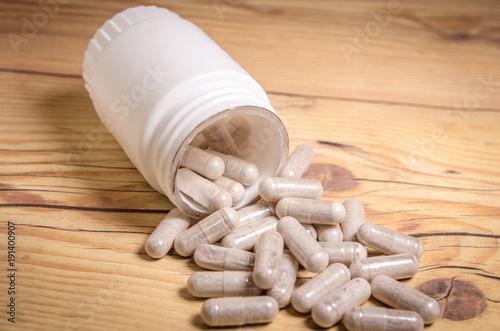 Food supplement capsules