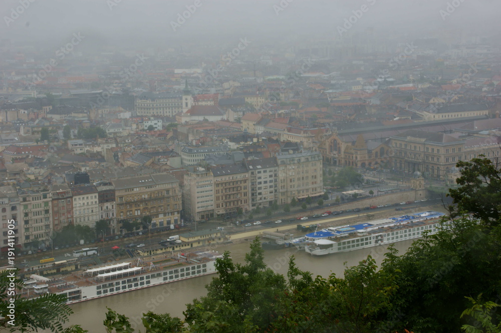Pioggia su Budapest