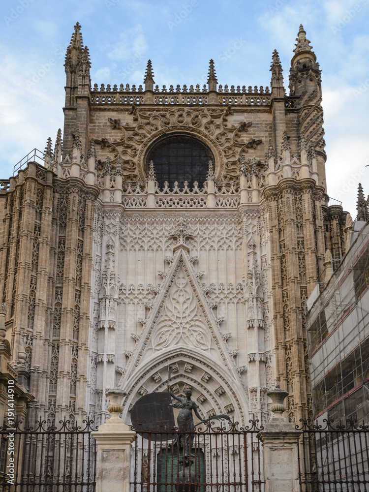 Fachada de la Catedral de Sevlla, España