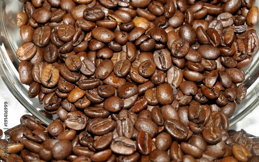 Fototapeta premium Spilled Coffee Beans
