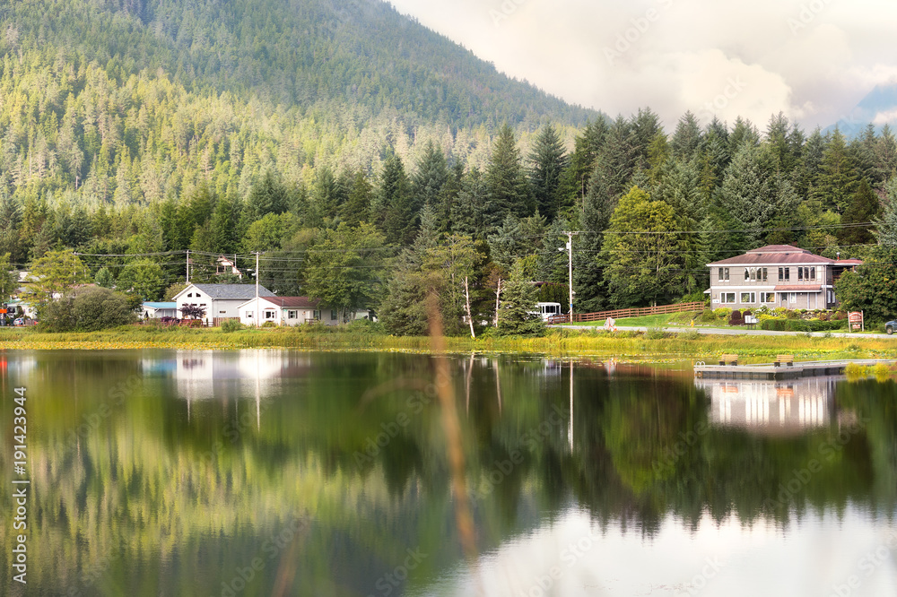 Fototapeta premium Swan Lake, Sitka , Alaska.