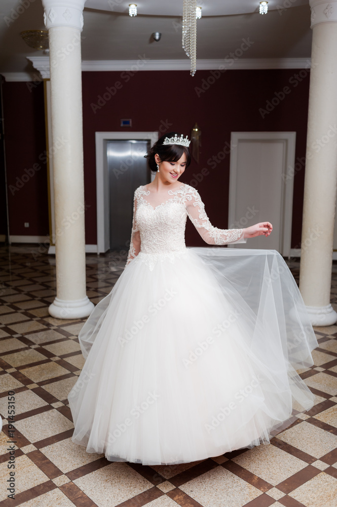 Fototapeta premium Beautiful bride wedding