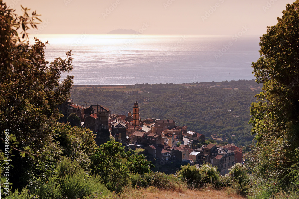 village de Cervione sur le littoral Corse