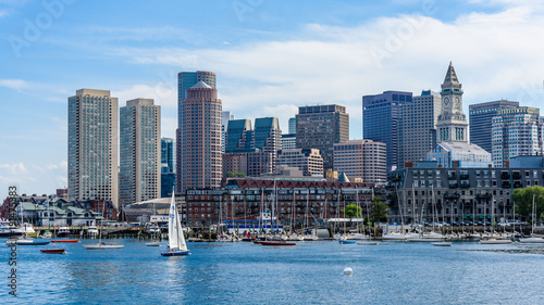 Boston skyline and harbour © Fabio Lotti