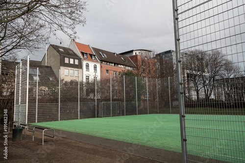 Käfiger Fußballspielplatz