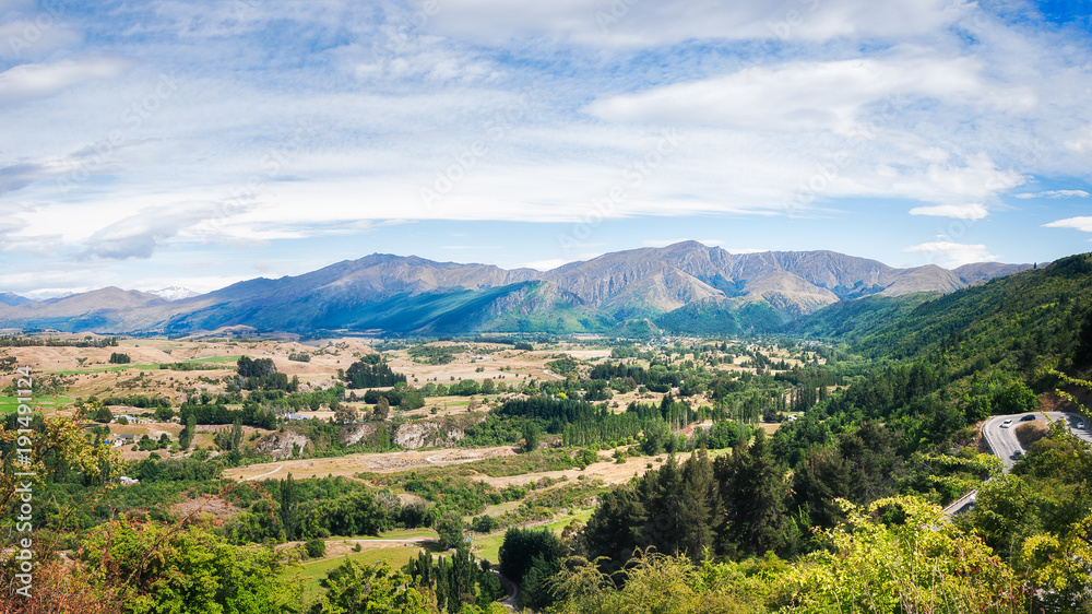 Naklejka premium The View from Arrow Junction, a Scenic Lookout on the Crown Range Road in New Zealand.