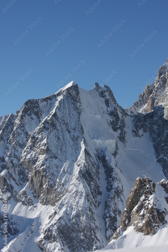 Particolare cima e vetta del Monte Bianco, Aiguille Blanche de Peuterey