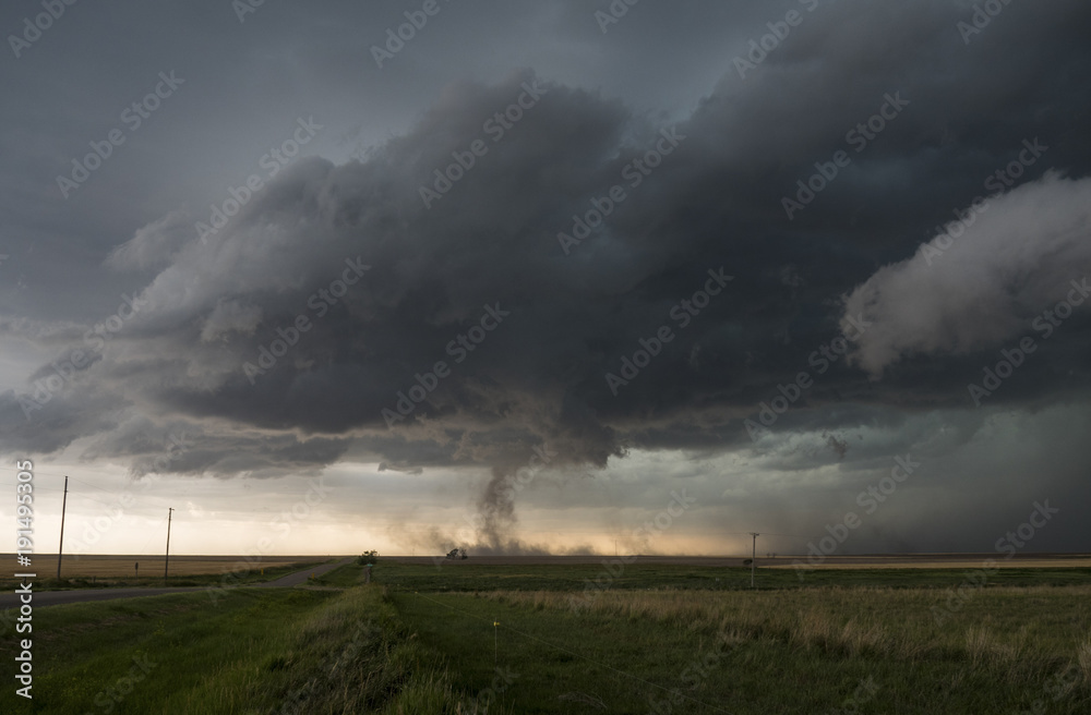 Tornado on the plains of Kansas, 15 June 2017