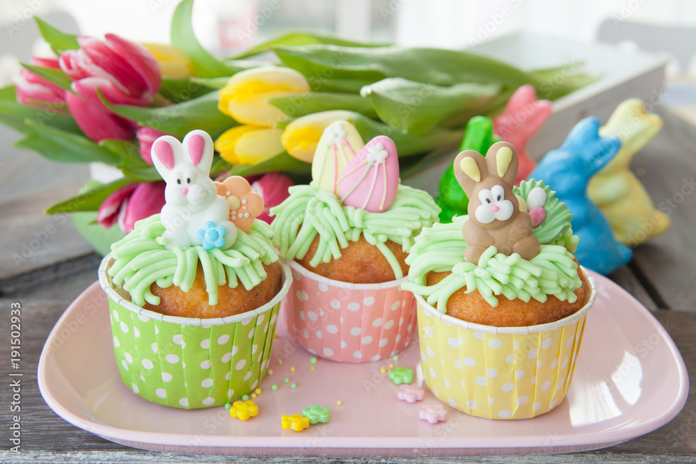 Kleiner Cupcake zu Ostern Kleiner Cupcake zu Ostern