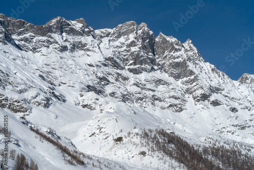 Italy, Cervinia, snow covered mountains © Dmytro Surkov