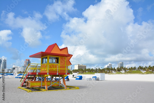 Lifeguard tower Miami Beach © Romain