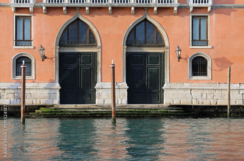 Ancient Palace in Canal Grand in Venice during low tide