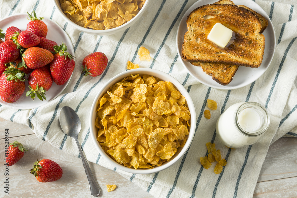 Healthy Corn Flakes with Milk for Breakfast Healthy Corn Flakes with Milk for Breakfast