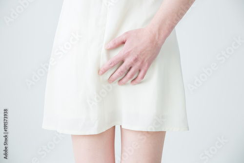 痴漢する男性
