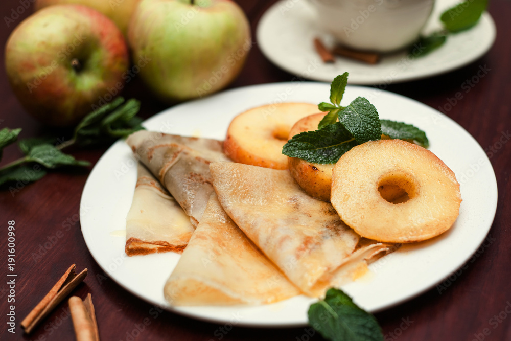 crepes with apple and honey crepes with apple and honey