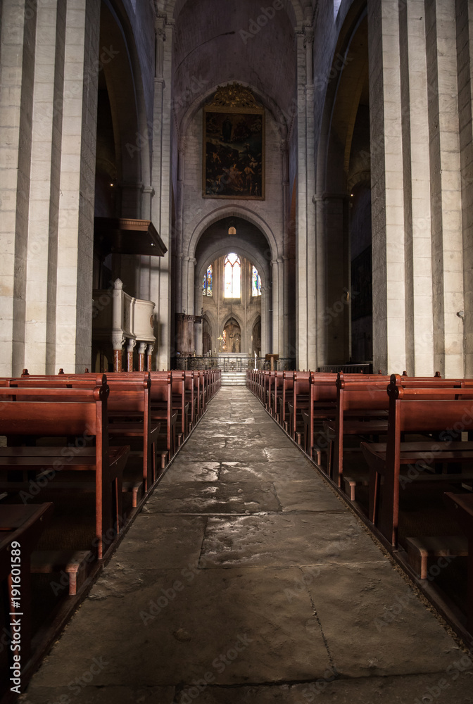  Main nave and altar in Saint Trophime Cathedral in Arles, France. Bouches-du-Rhone,  France